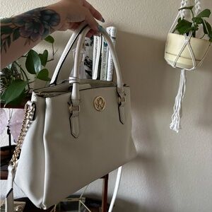 Nine W. White boat accessory bag